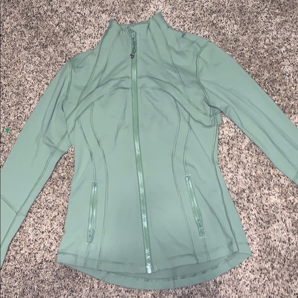 Green lululemon define jacket - Picture 2 of 6